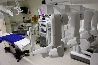 Cirurgias remotas chegam a MS com rob&ocirc; chin&ecirc;s de R$ 10 milh&otilde;es