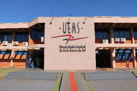 UEMS abre matr&iacute;cula para novos alunos de 2026; prazo vai at&eacute; 13 de fevereiro