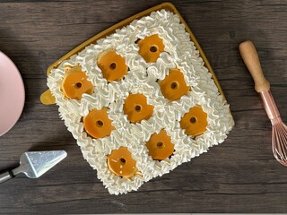 Na febre das fatias, bolo pudim vira obsess&atilde;o na doceria de Kamila