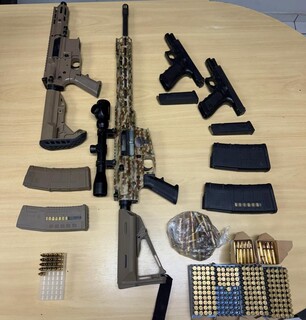 Preso na fronteira, l&iacute;der de fac&ccedil;&atilde;o catarinense tinha Hilux e moto esportiva