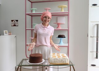 Na febre das fatias, bolo pudim vira obsess&atilde;o na doceria de Kamila