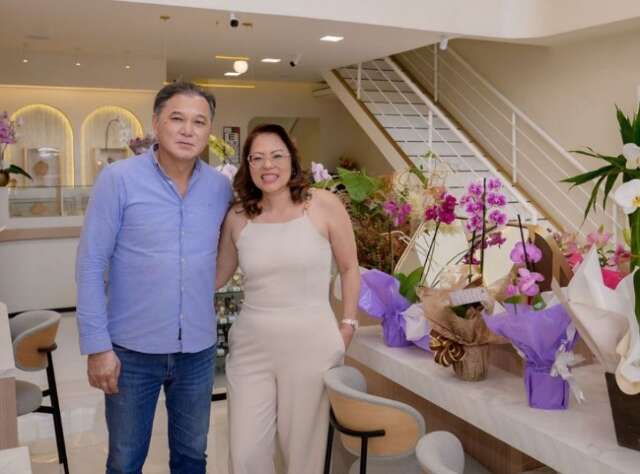 H&aacute; 3 d&eacute;cadas, &oacute;tica come&ccedil;ou "embaixo da cama" e com conhecimento passado por tio