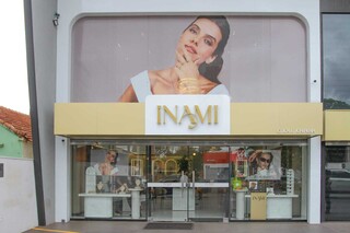 Há 3 décadas, ótica começou "embaixo da cama" e com conhecimento passado por tio Há 3 décadas, ótica começou "embaixo da cama" e com conhecimento passado por tio