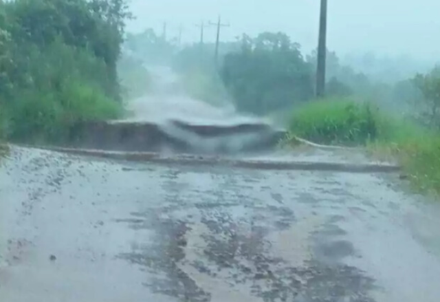 Governo reconhece situa&ccedil;&atilde;o de emerg&ecirc;ncia em 2 munic&iacute;pios ap&oacute;s chuvas intensas