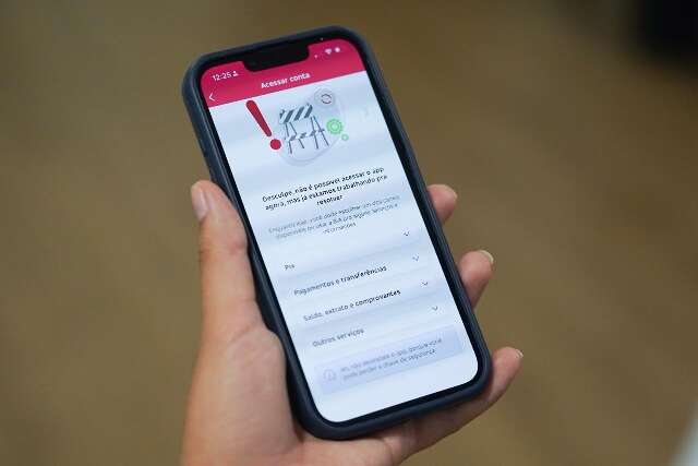 Instabilidade afeta aplicativos banc&aacute;rios e Pix fica fora do ar