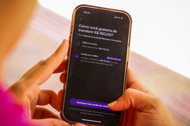 Clientes banc&aacute;rios j&aacute; podem comparar e transferir empr&eacute;stimos pelo celular