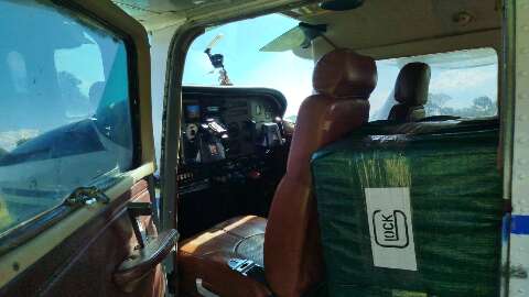 PF investiga avi&atilde;o que pousou na fronteira com meia tonelada de coca&iacute;na