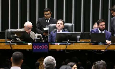 C&acirc;mara aprova reajuste para servidores federais