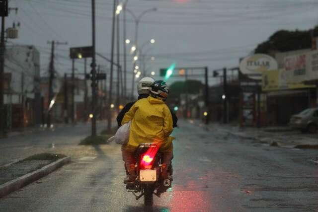 Mato Grosso do Sul segue sob alerta de temporal com ventos de at&eacute; 100 km/h 