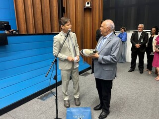 Sapat&ecirc;nis &ldquo;moderno&rdquo; &eacute; presente para "NOLT" da Assembleia