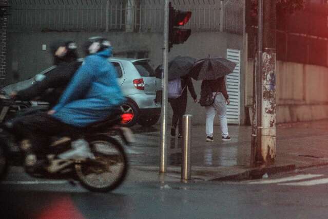 Quarta-feira amanhece chuvosa e m&aacute;xima deve chegar aos 34&deg;C em MS