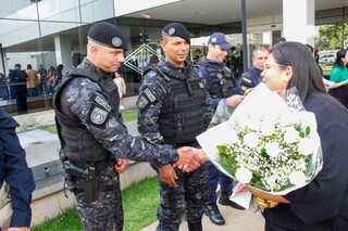 Ap&oacute;s 7 anos de luta contra dois tipos de c&acirc;ncer, Maria tocou o sino da cura