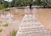 Com chuva de 240 mil&iacute;metros em 3 dias, Corguinho entra em alerta