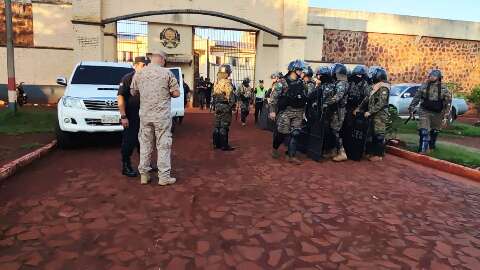 Pol&iacute;cia faz pente-fino em busca de 5 pistolas furtadas em penitenci&aacute;ria