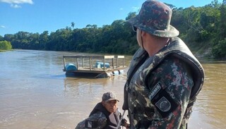 Pol&iacute;cia suspeita que piloto de avi&atilde;o com coca&iacute;na usou plataforma para fugir
