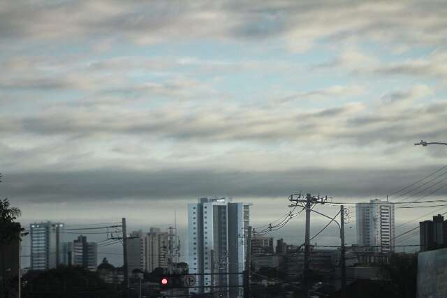 Quinta-feira ser&aacute; de temperaturas altas, mas ainda h&aacute; alerta de temporal