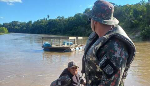 Pol&iacute;cia suspeita que piloto de avi&atilde;o com coca&iacute;na usou plataforma para fugir