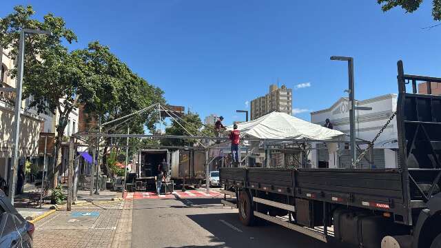 Lojista reclama de bloquinho de deputada que interditou trecho da 14 de Julho