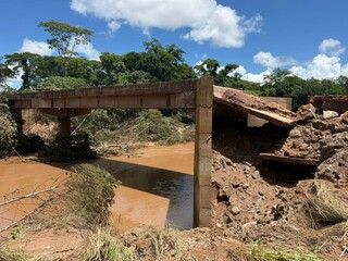 Com tr&eacute;gua da chuva, cidades em emerg&ecirc;ncia avaliam danos e iniciam recupera&ccedil;&atilde;o