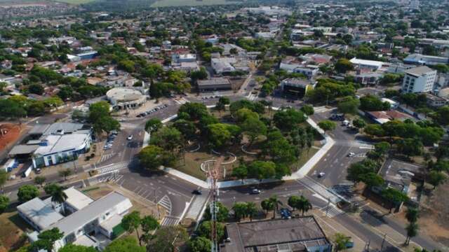 Crian&ccedil;a pede socorro &agrave; av&oacute; de madrugada ap&oacute;s ser abusada pelo primo