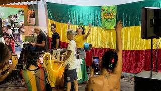 No aniversário de Bob Marley, Cabeça Feita leva reggae ao carnaval