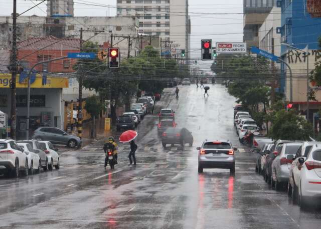 Frente fria provoca instabilidade e risco de tempestades at&eacute; segunda-feira