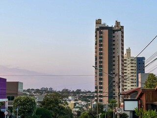 Apesar de alerta para temporais, calor de at&eacute; 37&deg;C marca s&aacute;bado em MS
