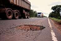 Mais 2 rodovias do Vale da Celulose v&atilde;o a leil&atilde;o este ano, garante Riedel