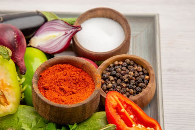 Nutricionista revela os temperos que ajudam a secar sem passar fome