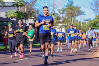 Igreja promove corrida solid&aacute;ria para revitalizar vitral do padroeiro
