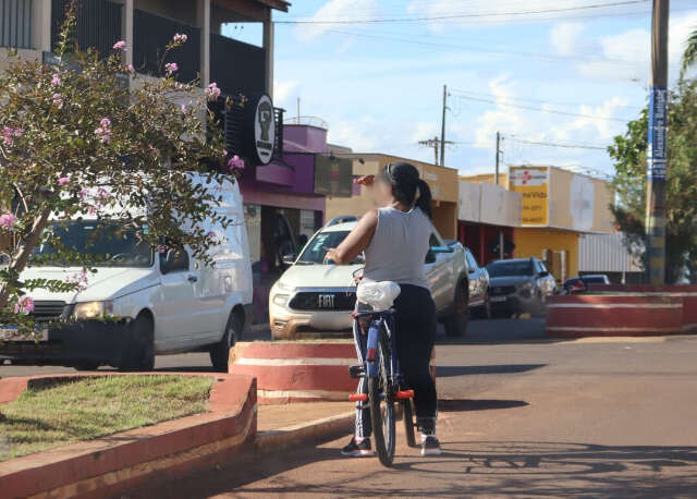 Com aumento de homens nas ruas, mulheres j&aacute; evitam andar sozinhas em Inoc&ecirc;ncia