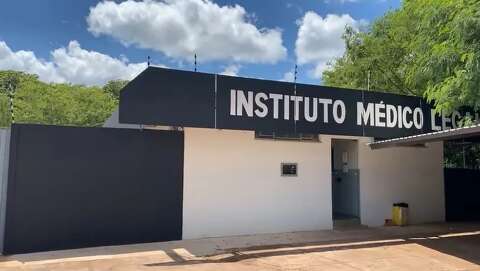 Homem morre ap&oacute;s roubar ve&iacute;culo e capotar durante fuga na rodovia