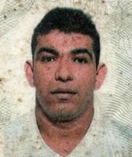 Homem em surto morre ap&oacute;s ser contido com taser pela PM