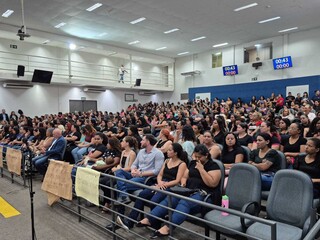 Greve de assistentes n&atilde;o inviabilizaria funcionamento das Emeis, diz secret&aacute;rio