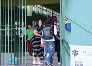 Aula come&ccedil;a com 180 mil alunos na rede estadual, mas deve chegar a 200 mil