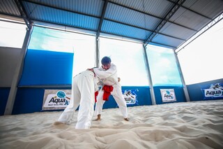 Leonardo ensina karat&ecirc; para manter viva uma heran&ccedil;a de Okinawa