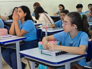 Greve de assistentes n&atilde;o inviabilizaria funcionamento das Emeis, diz secret&aacute;rio