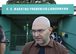 Aula come&ccedil;a com 180 mil alunos na rede estadual, mas deve chegar a 200 mil