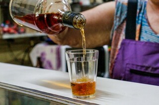 Nem os novos bares da 14 de Julho desanimaram o boteco raiz da Nice