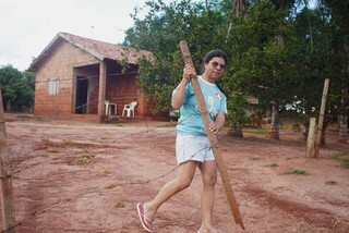 Sem transporte, fam&iacute;lias da zona rural improvisam para manter filhos na escola