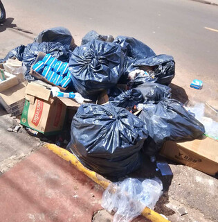 Moreninhas fica sem coleta de lixo e Solurb diz que falta m&atilde;o de obra