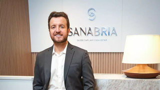 Queda de cabelo em mulher pode ser calv&iacute;cie e n&atilde;o &eacute; s&oacute; coisa de homem