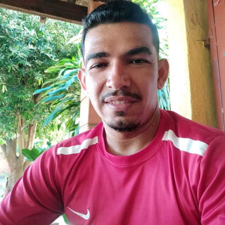 "Mentira": mulher de morto ap&oacute;s uso de taser nega que ele tenha reagido &agrave; PM