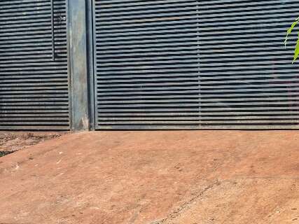 &ldquo;Estou tremendo at&eacute; agora&rdquo;, diz moradora ap&oacute;s ataque de falsos policiais