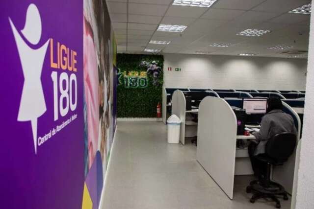 Ligue 180 agora &eacute; servi&ccedil;o essencial e ter&aacute; atendimento por aplicativos