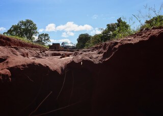 O&aacute;sis de frescor e natureza, Jardim Veraneio sofre com falta de infraestrutura