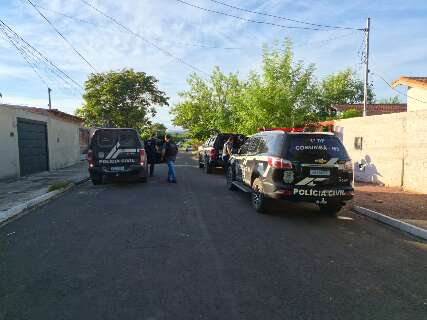 Cofre furtado leva pol&iacute;cia a deflagrar opera&ccedil;&atilde;o, apreender drogas e celulares