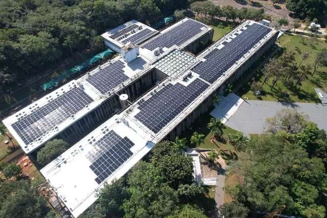 Amplia&ccedil;&atilde;o de usina fotovoltaica vai custar R$ 5,3 milh&otilde;es para Assembleia