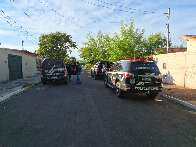 Cofre furtado leva pol&iacute;cia a deflagrar opera&ccedil;&atilde;o, apreender drogas e celulares