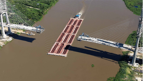 Faltam 100 metros para ponte unir Brasil e Paraguai em Porto Murtinho